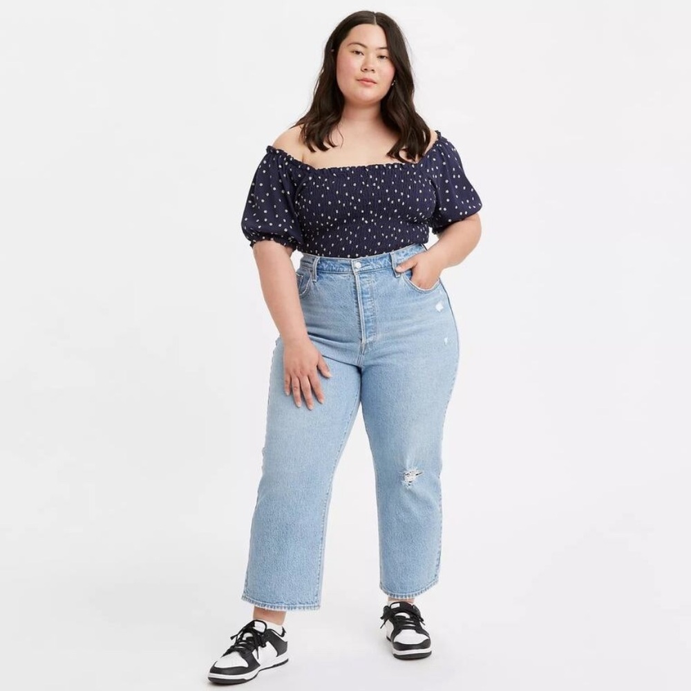 Levi’s Ribcage Straight Ankle Jeans Light Blue EUC